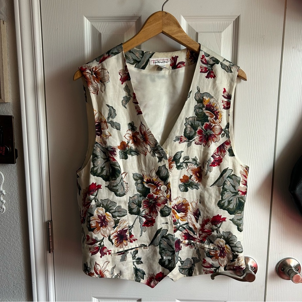 VINTAGE cream linen floral button front vest cottage academia